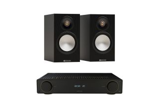 Arcam Radia A5 Integrated Amplifier with Monitor Audio Bronze 50 7G Bookshelf Speakers