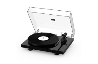 Nearly New - Pro-Ject Debut Carbon Evo Turntable - High Black Gloss