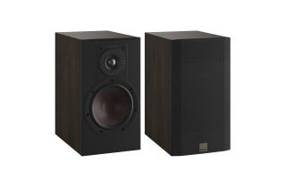 Dali OPTICON 2 MK2 Bookshelf Speakers - Tobacco Oak (Vinyl)