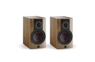 Dali RUBIKORE 2 Bookshelf Speakers - Natural Walnut (Veneer)