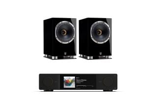 Arcam Radia SA35 Streaming Integrated Amplifier with Fyne Audio F500SP Bookshelf Speakers