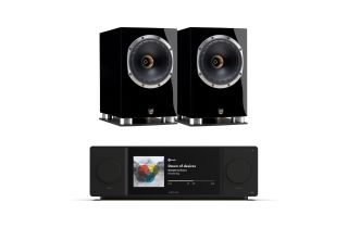 Arcam Radia SA45 Streaming Amplifier with Fyne Audio F500SP Bookshelf Speakers