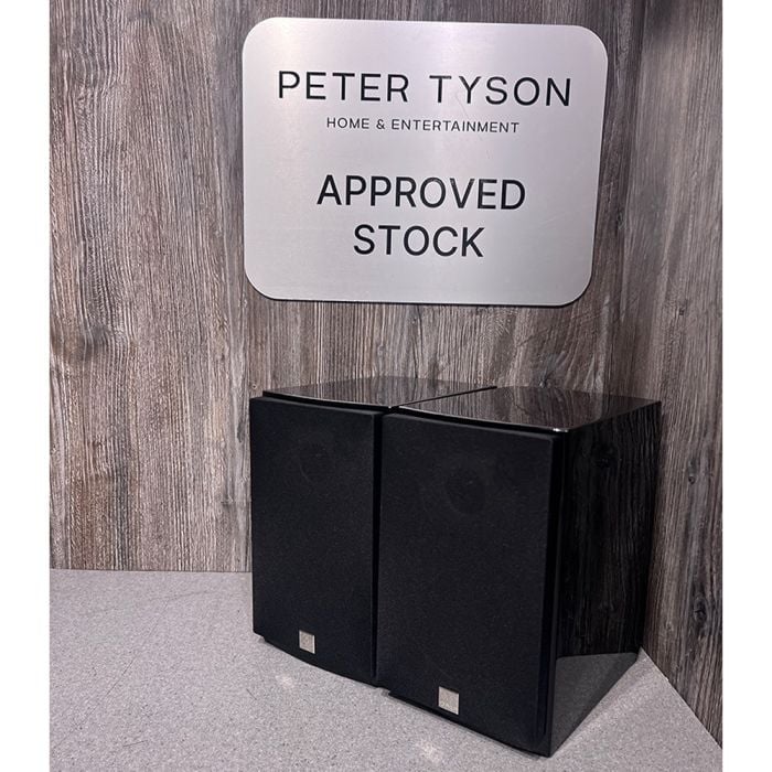 Nearly New - Dali MENUET Bookshelf Speakers - Black (High Gloss Lacquer) main product photo