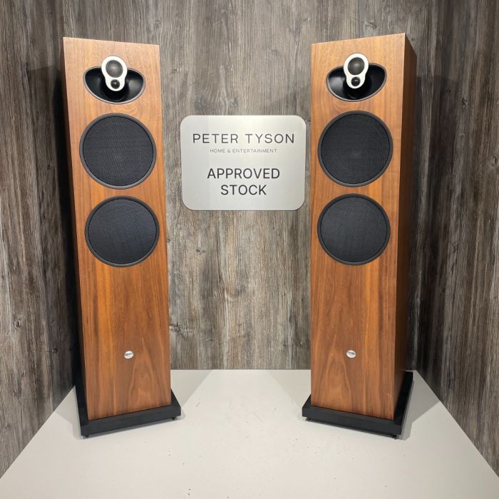 Ex Display - Linn Majik 140 Floorstanding Speakers - Walnut main product photo