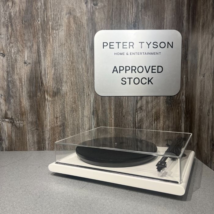 Pre-Loved - Roksan Attessa Turntable - White main product photo
