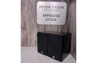 Nearly New - Dali MENUET Bookshelf Speakers - Black (High Gloss Lacquer)