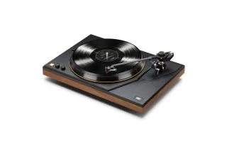 Nearly New - MoFi Electronics MasterDeck Belt Driven Turntable (Cartridge not Included) - Walnut