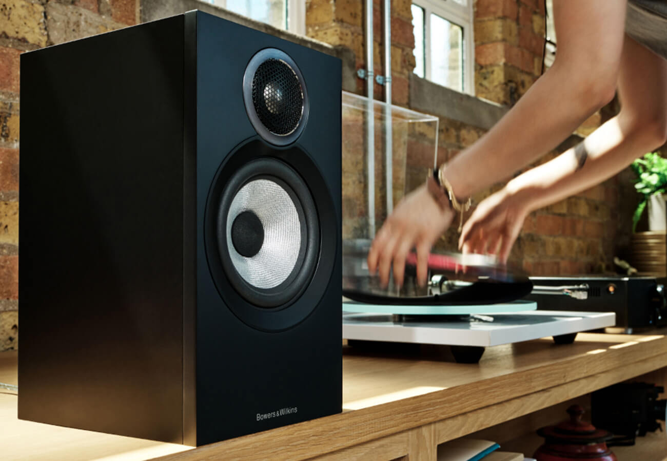 Bowers & Wilkins 607 S3 Bookshelf Speakers