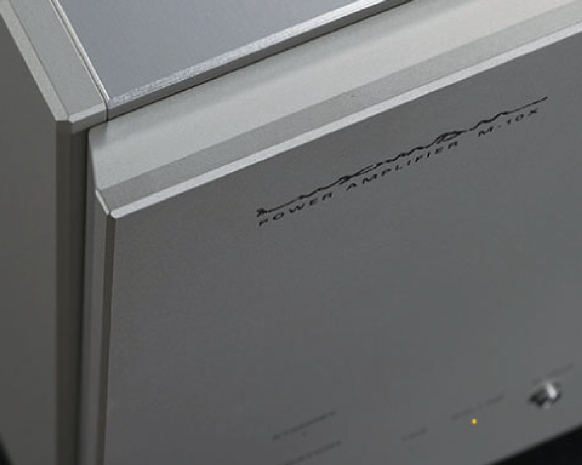 M-10X-content-03