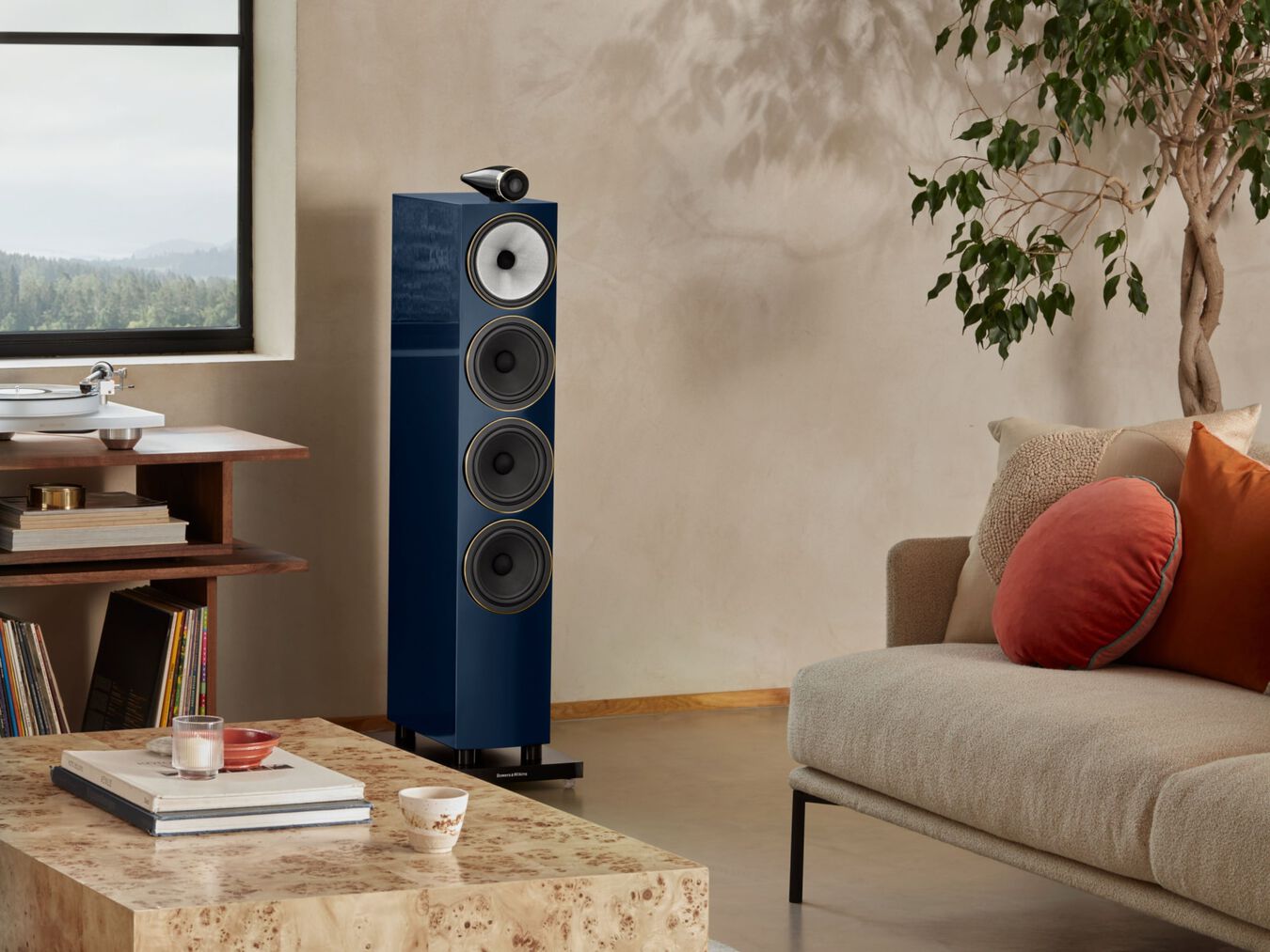 Bowers & Wilkins 702 S3 Signature Floorstanding Speakers