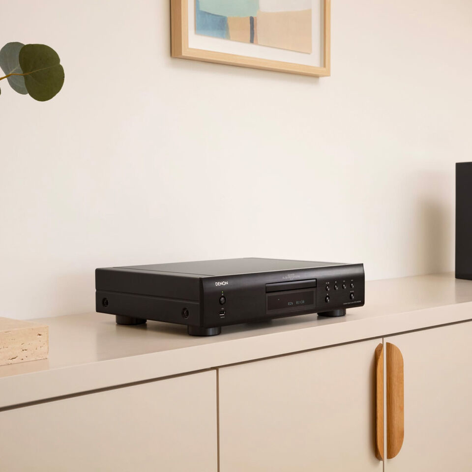 Denon DCD-900NE CD Player with Advanced AL32 Processing Plus and USB