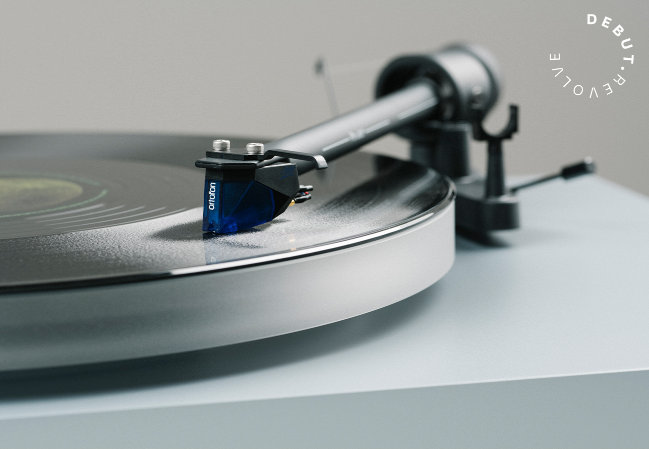 PT x Pro-Ject Debut Revolve Turntable PT x Pro-Ject Debut Revolve Turntable
