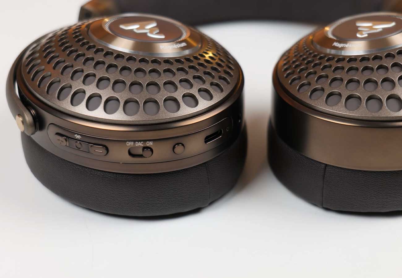 Focal Bathys MG Headphones - Features in built DAC