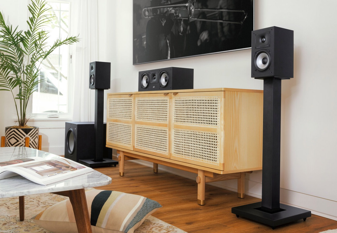 Polk Audio Monitor XT15AV 5.1 Speaker Package Polk Audio Monitor XT15AV 5.1 Speaker Package