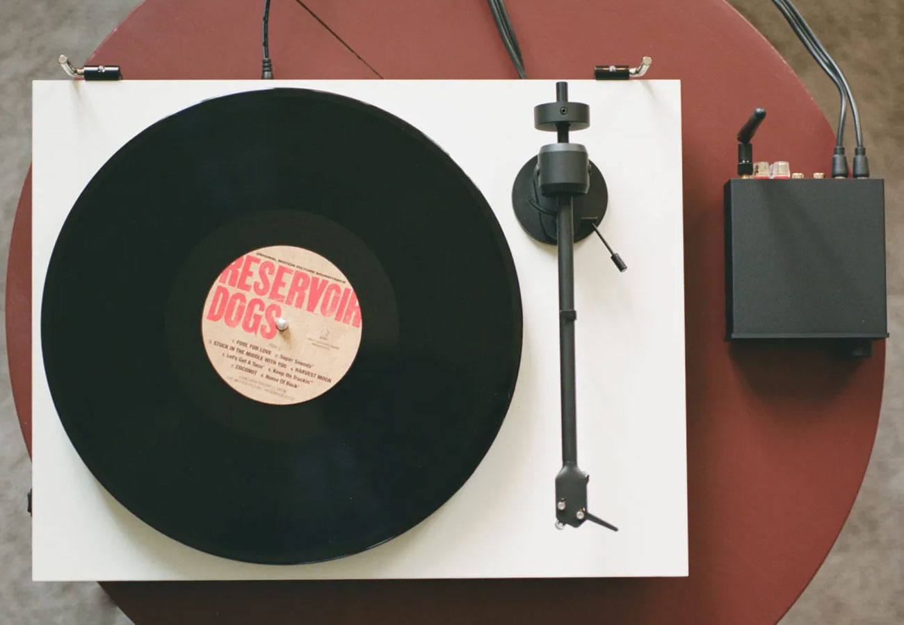 Pro-Ject E1 Phono Belt Driven Turntable Pro-Ject E1 Phono Belt Driven Turntable